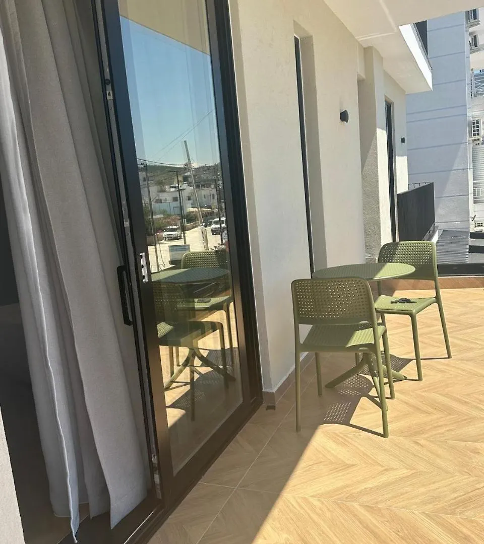 Hotel Parid Ksamil 4*,