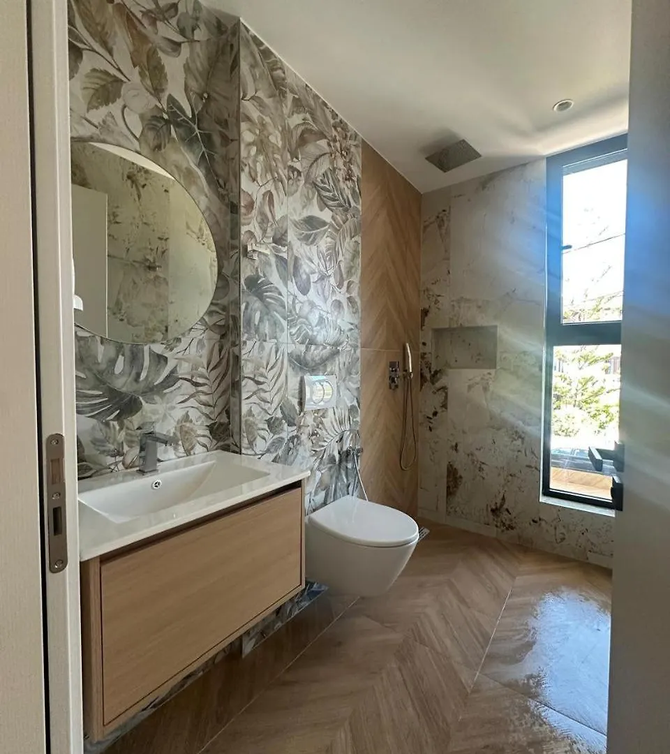 Hotel Parid Ksamil 4*,  Albania