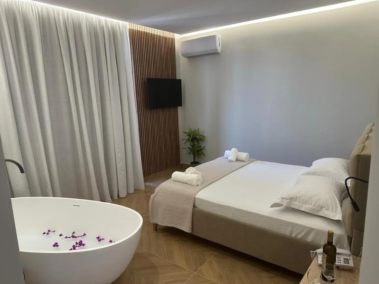 Hotel Parid Ksamil